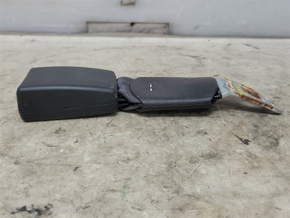 2016 CAMARO REAR SEAT BELT BUCKLE FITS LH OR RH 34160 - image 2