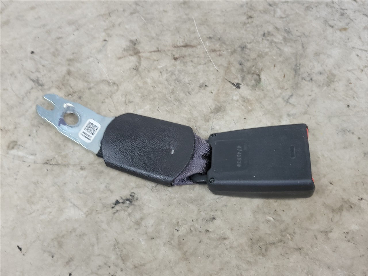2016 CAMARO REAR SEAT BELT BUCKLE FITS LH OR RH 34161 - image 6