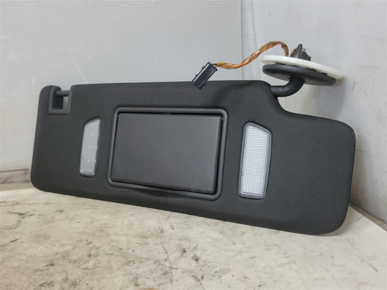 2016 CAMARO LIGHTED SUN VISORS PAIR LH RH BLACK 34167 - image 4
