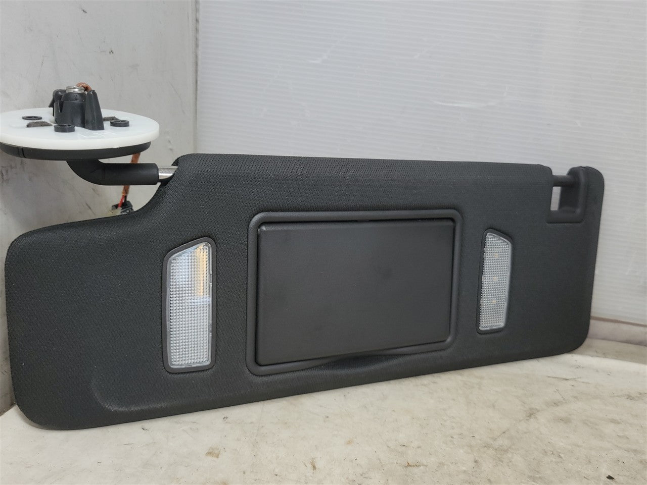 2016 CAMARO LIGHTED SUN VISORS PAIR LH RH BLACK 34167 - image 5