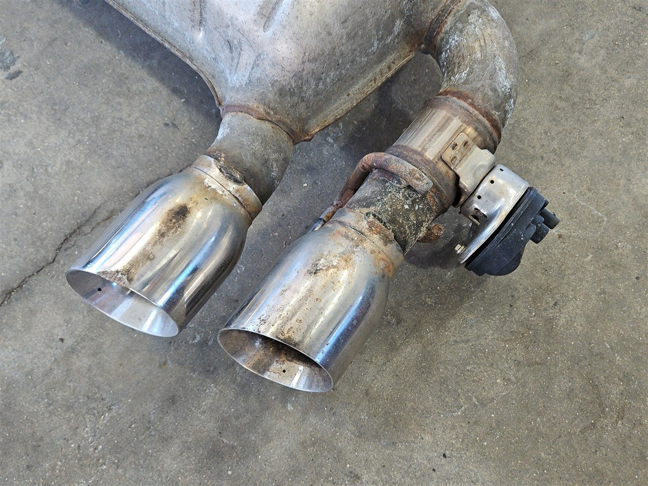 2016 CAMARO SS 6.2L DUAL MODE NPP EXHAUST CATBACK 34171 - image 4