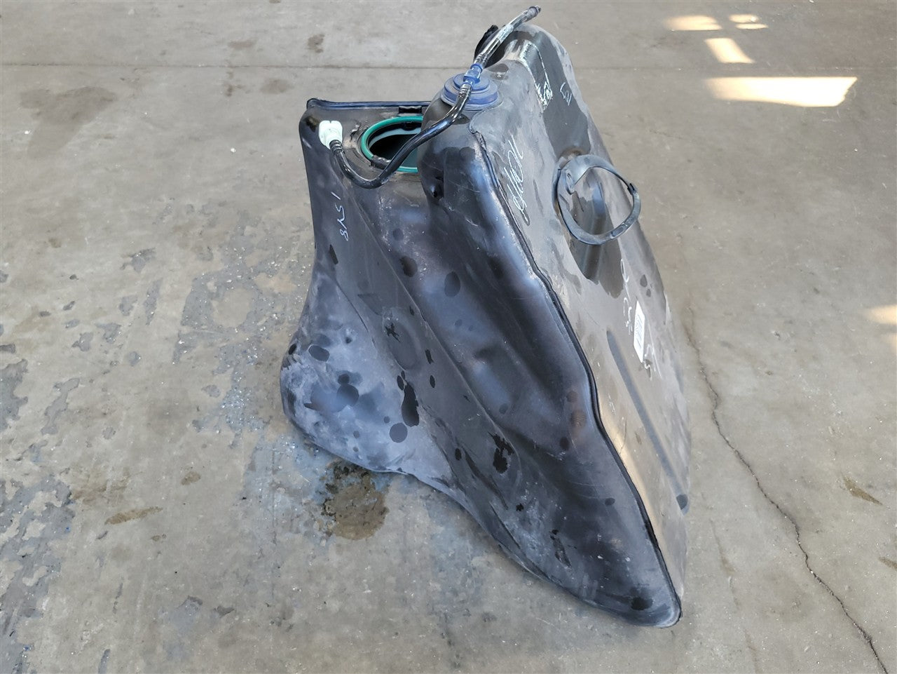 2005 CORVETTE RH PASSENGER GAS FUEL TANK 10310017 34178 - image 5