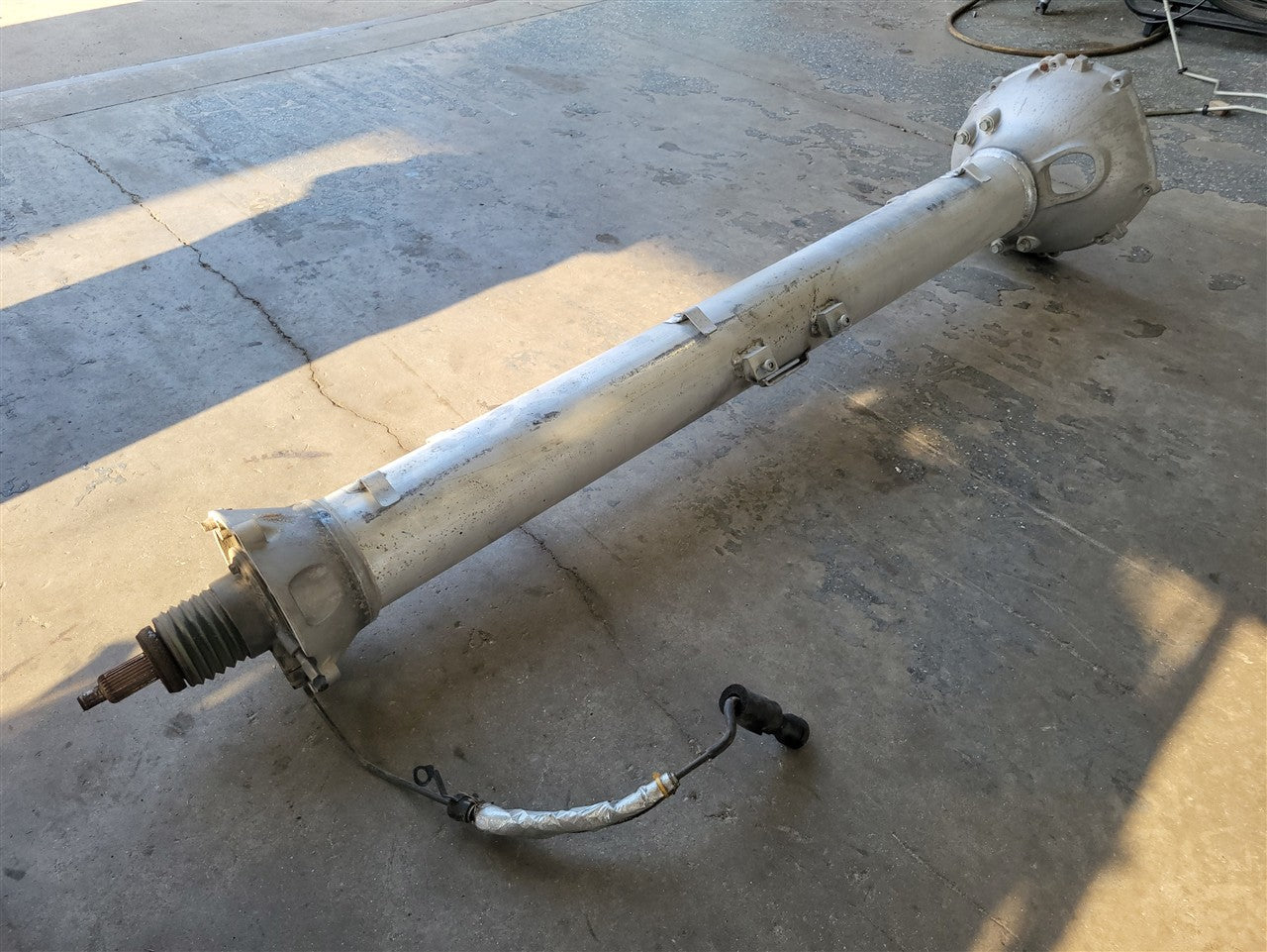 2005 CORVETTE TORQUE TUBE DRIVE SHAFT MANUAL 52K MILES NICE CONDITION 34185 - image 9