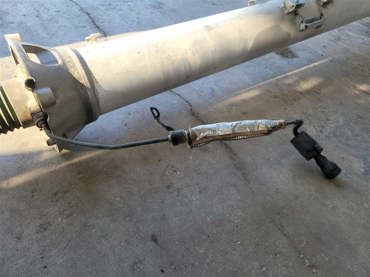 2005 CORVETTE TORQUE TUBE DRIVE SHAFT MANUAL 52K MILES NICE CONDITION 34185 - image 12