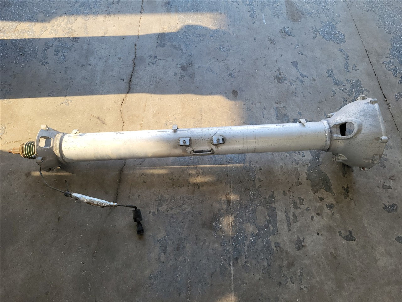 2005 CORVETTE TORQUE TUBE DRIVE SHAFT MANUAL 52K MILES NICE CONDITION 34185 - image 13