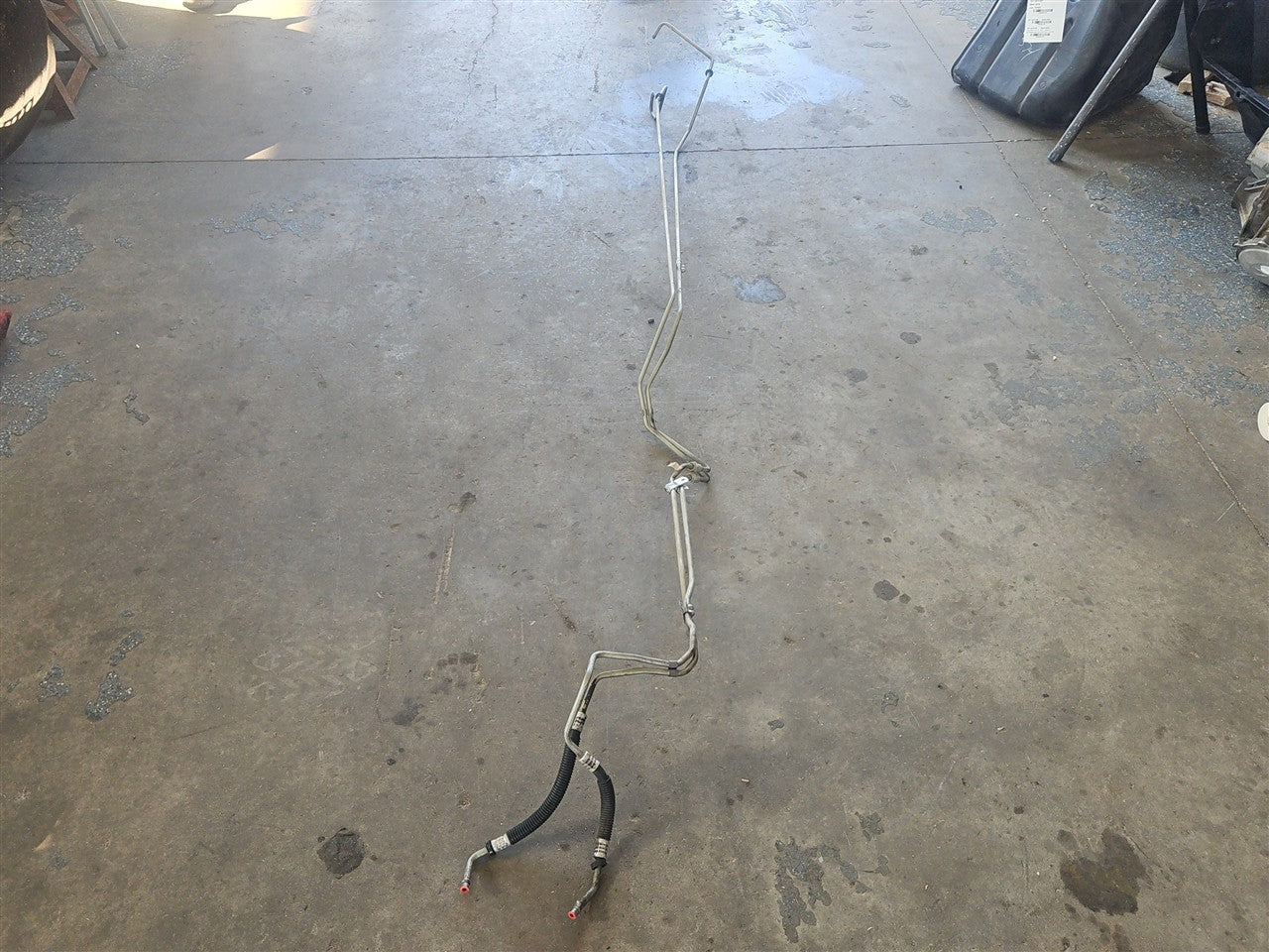 2005 CORVETTE MT MANUAL TRANS COOLER LINES FULL SET 34192 - image 2