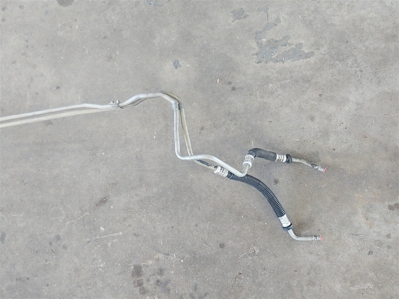2005 CORVETTE MT MANUAL TRANS COOLER LINES FULL SET 34192 - image 3