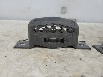 1999 CORVETTE OEM REAR EXHAUST MUFFLER HANGER RUBBER MOUNT PAIR LH RH 34193 - image 3