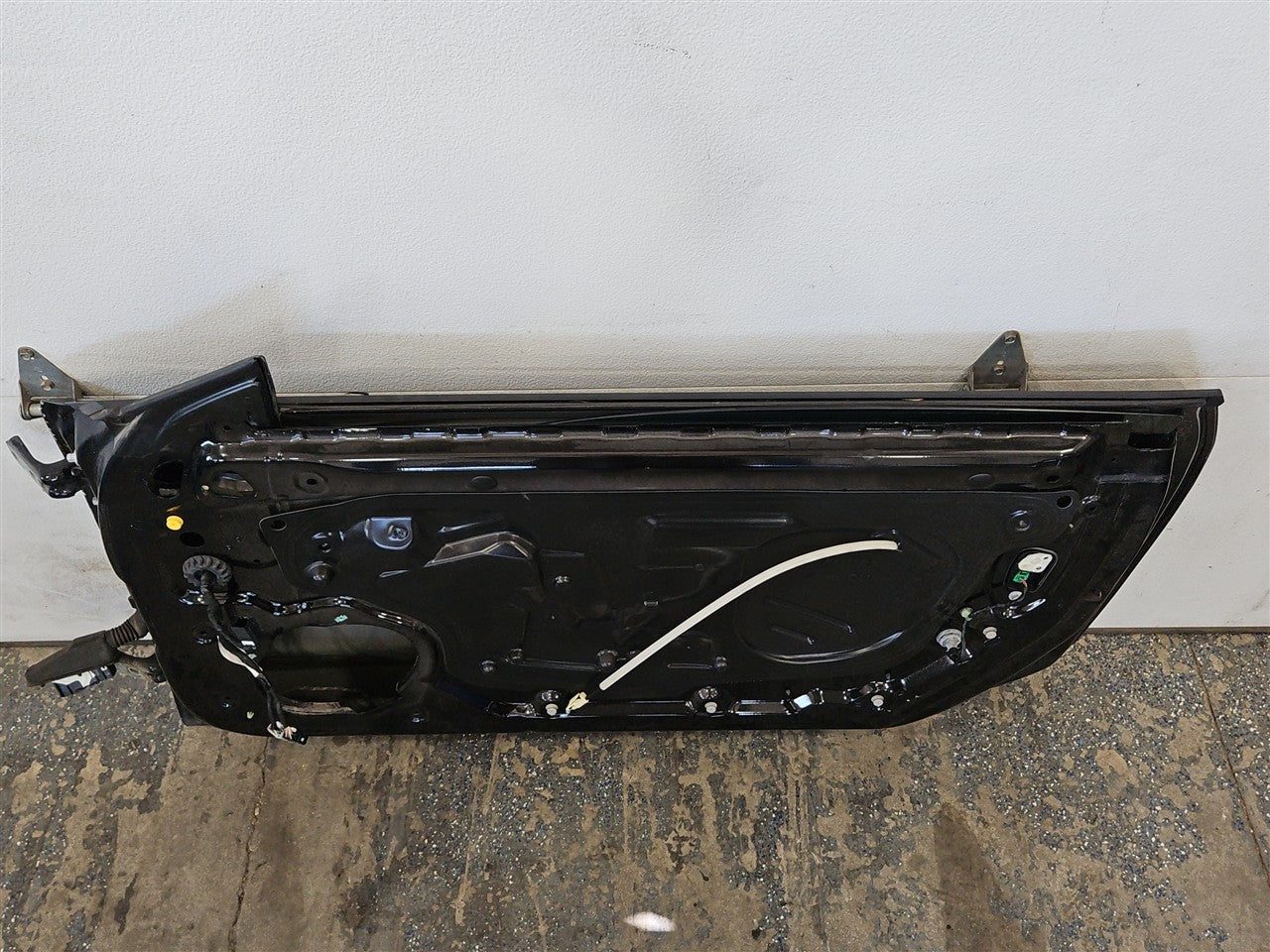 2016 CAMARO RH DOOR BLACK GBA 5DC DENTS BELOW MIRROR 34195 - image 14