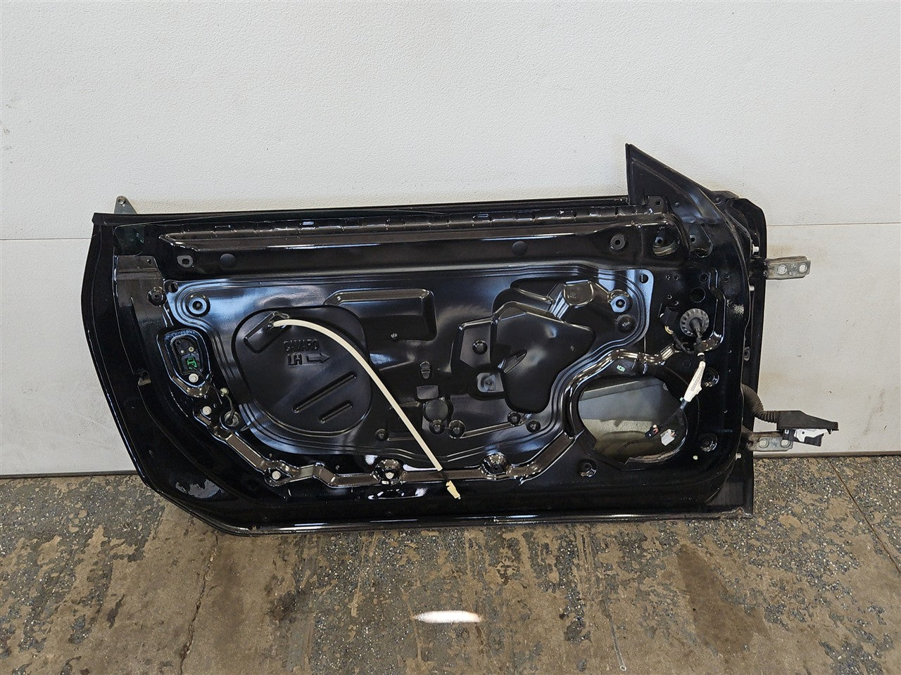 2016 CAMARO LH DOOR BLACK GBA 5P1 COUPLE PARKING DINGS 34196 - image 10
