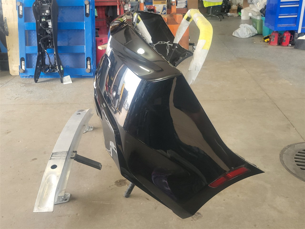 2016 CAMARO SS REAR BUMPER QUAD OUTLET BLACK GBA 4S1 34197 - image 4