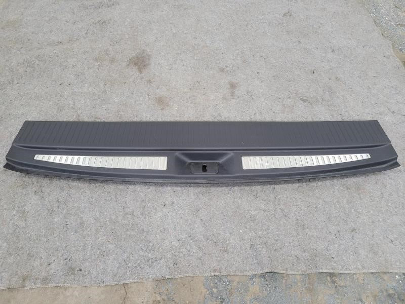 2015 YUKON REAR CARGO SILL SCRUFF TRIM PLATE 341 - image 1