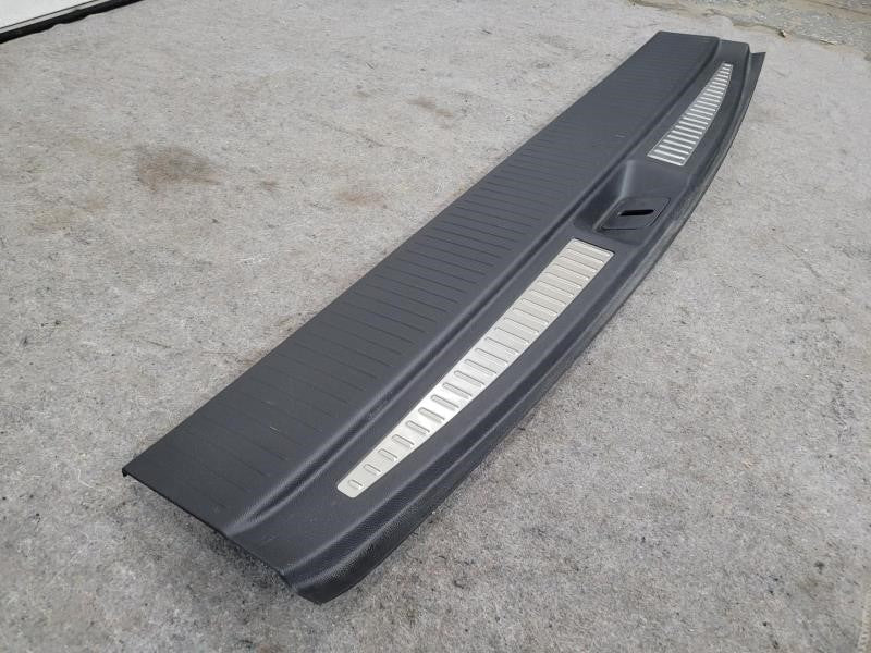 2015 YUKON REAR CARGO SILL SCRUFF TRIM PLATE 341 - image 2