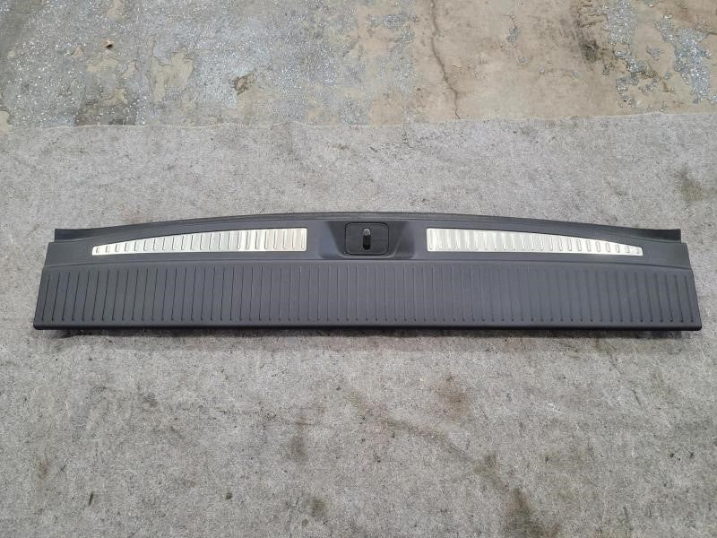 2015 YUKON REAR CARGO SILL SCRUFF TRIM PLATE 341 - image 4