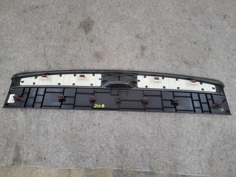 2015 YUKON REAR CARGO SILL SCRUFF TRIM PLATE 341 - image 10