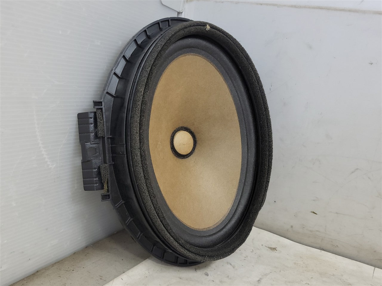 2016 CAMARO FRONT DOOR BOSE SPEAKER 23125292 34200 - image 4