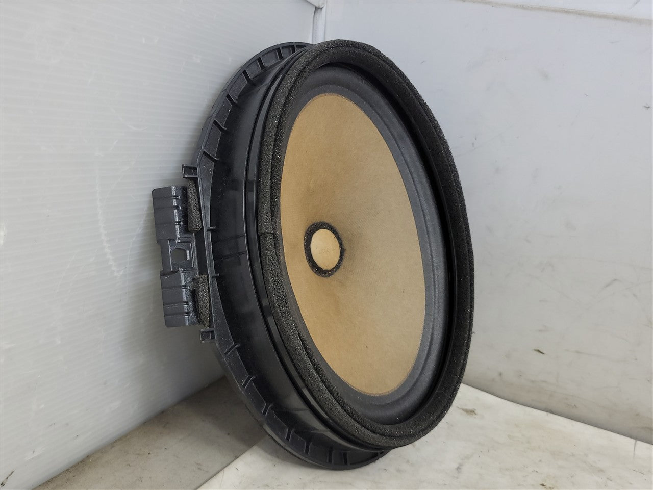 2016 CAMARO FRONT DOOR BOSE SPEAKER 23125292 34201 - image 4
