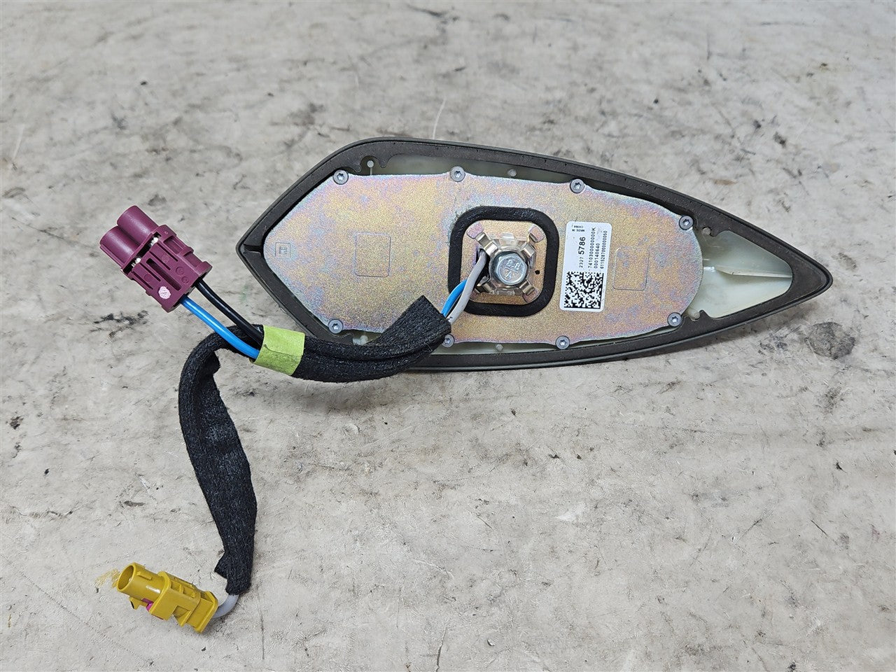 2016 CAMARO SHARK FIN ANTENNA BLACK GBA 23275786 34202 - image 6