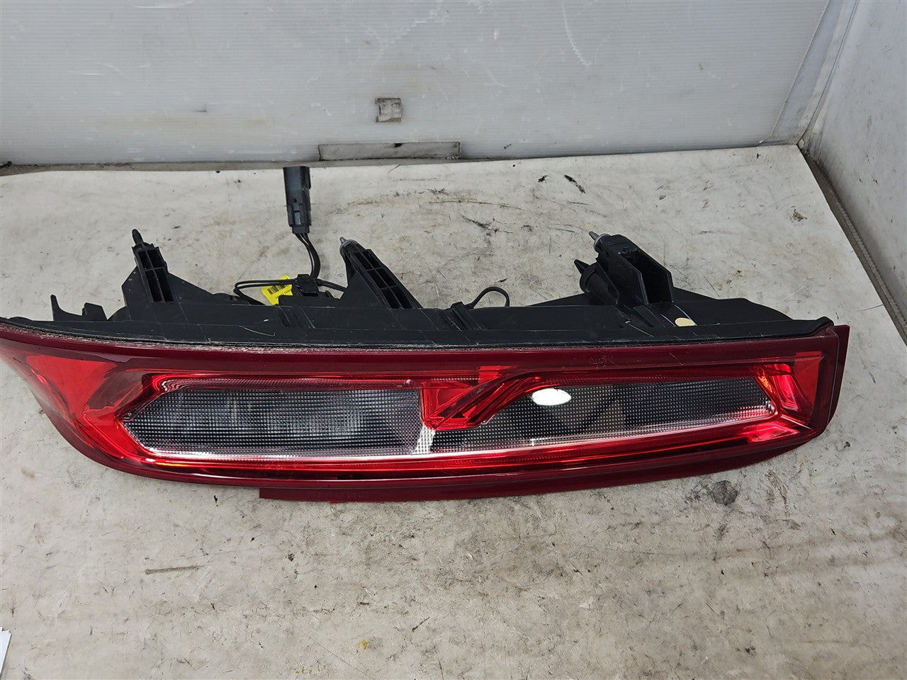 2016 CAMARO RH PASSENGER TAIL LIGHT 34204 - image 10