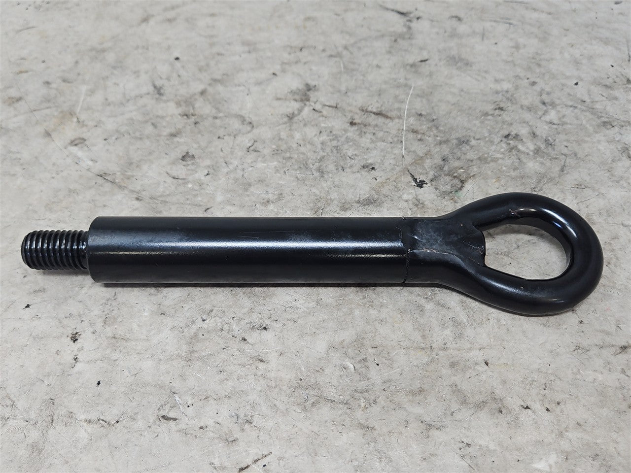 2016 CAMARO OEM FRONT TOW HOOK EYE 22873449 34205 - image 1