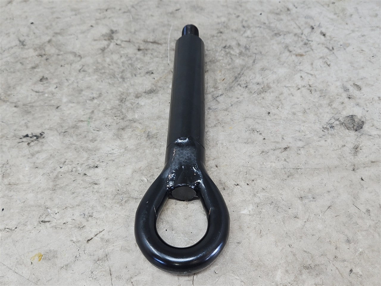 2016 CAMARO OEM FRONT TOW HOOK EYE 22873449 34205 - image 4