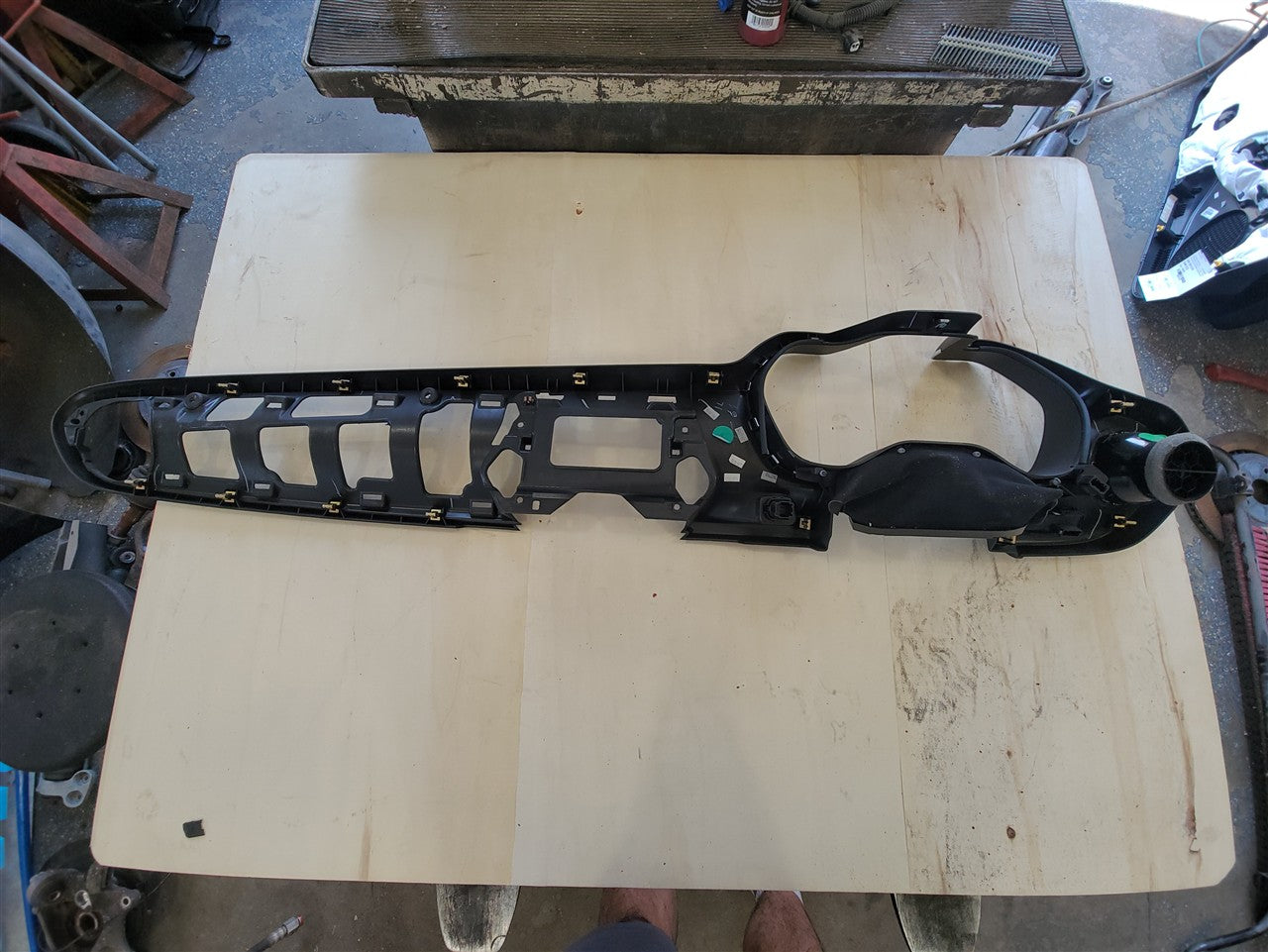 2016 CAMARO CLUSTER RADIO DASH BEZEL 84225815 34207 - image 9