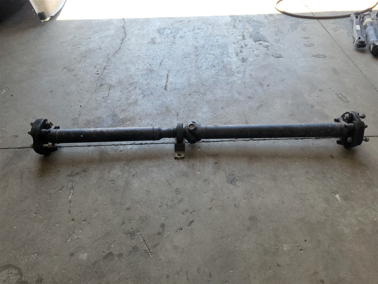 2016 CAMARO REAR DRIVE SHAFT SS 6.2L MT 41K MI 34211 - image 2
