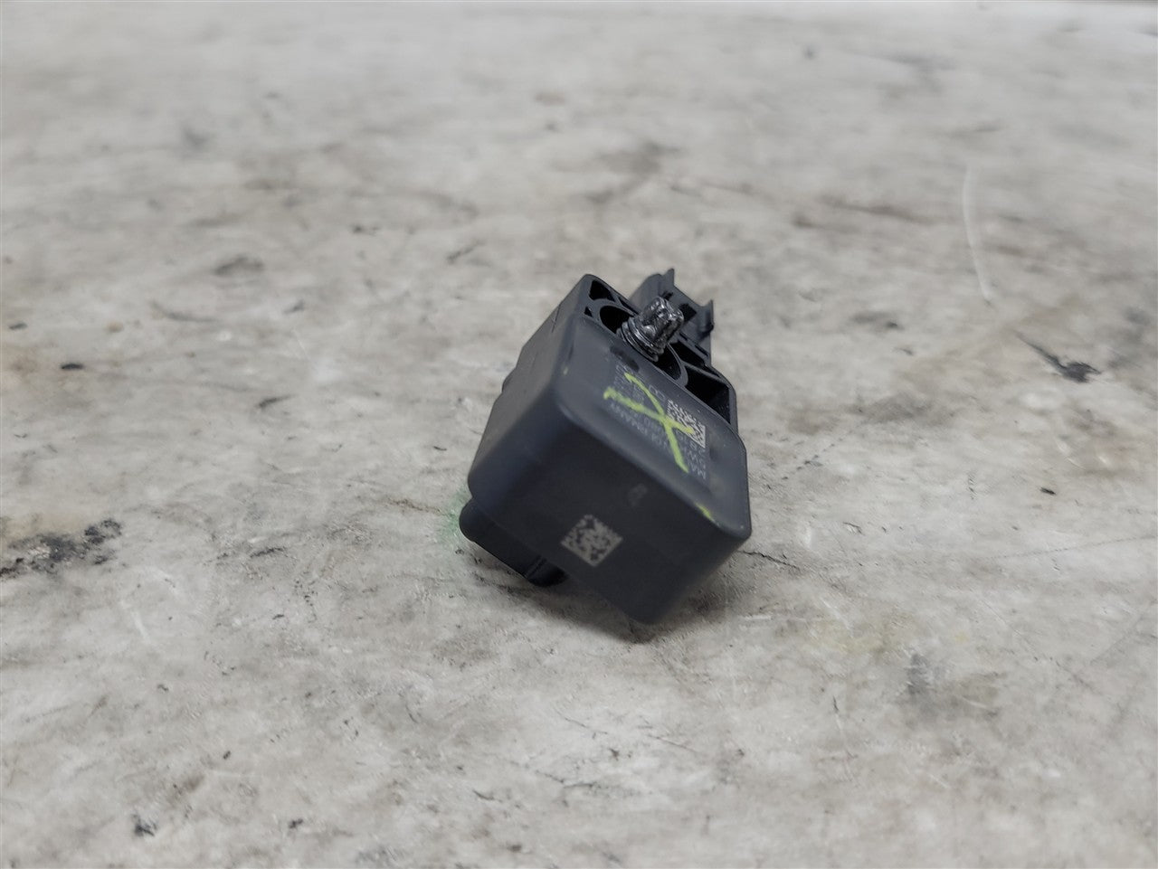 2016 CAMARO OEM GMC CHEVY CRASH SENSOR 13593676 34214 - image 3