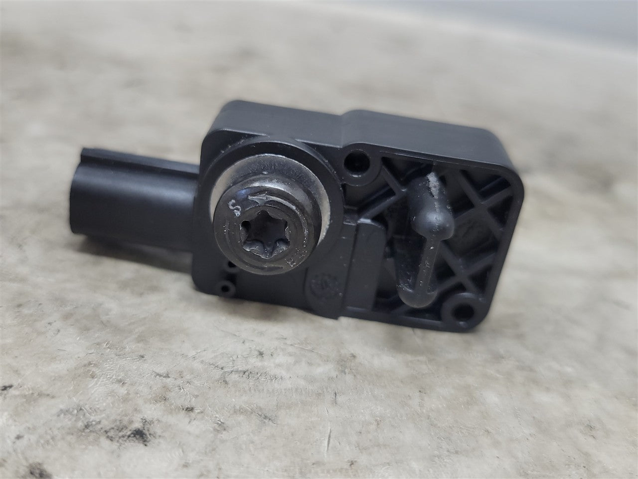 2016 CAMARO OEM GMC CHEVY CRASH SENSOR 13593676 34214 - image 5
