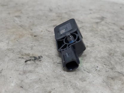 2016 CAMARO OEM GMC CHEVY CRASH SENSOR 13593676 34215 - image 2