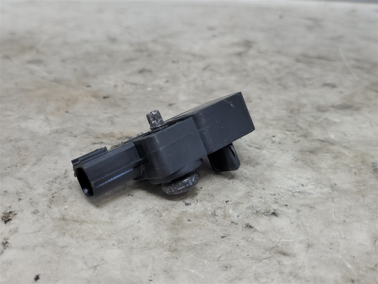 2016 CAMARO OEM GMC CHEVY CRASH SENSOR 13593676 34215 - image 7