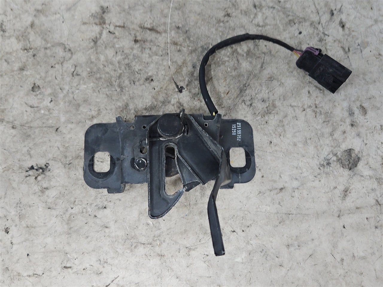 2016 CAMARO HOOD LATCH W/SENSOR 84145131 34216 - image 10