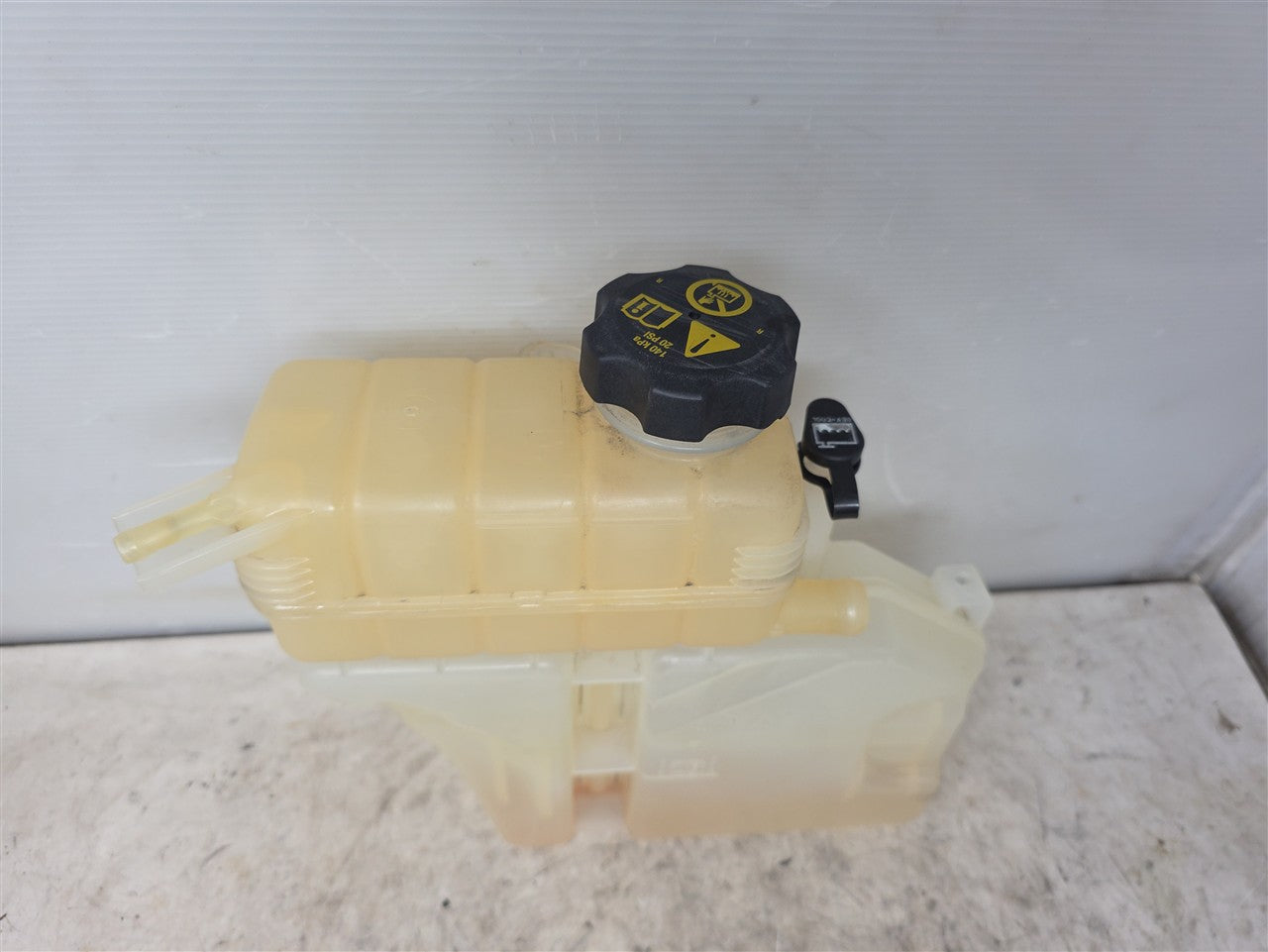 2016 CAMARO COOLANT BOTTLE OVERFLOW RESERVOIR TANK 22948113 34219 - image 2