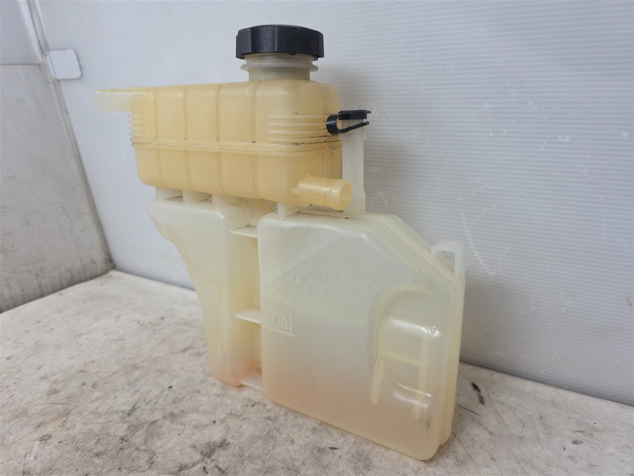 2016 CAMARO COOLANT BOTTLE OVERFLOW RESERVOIR TANK 22948113 34219 - image 5
