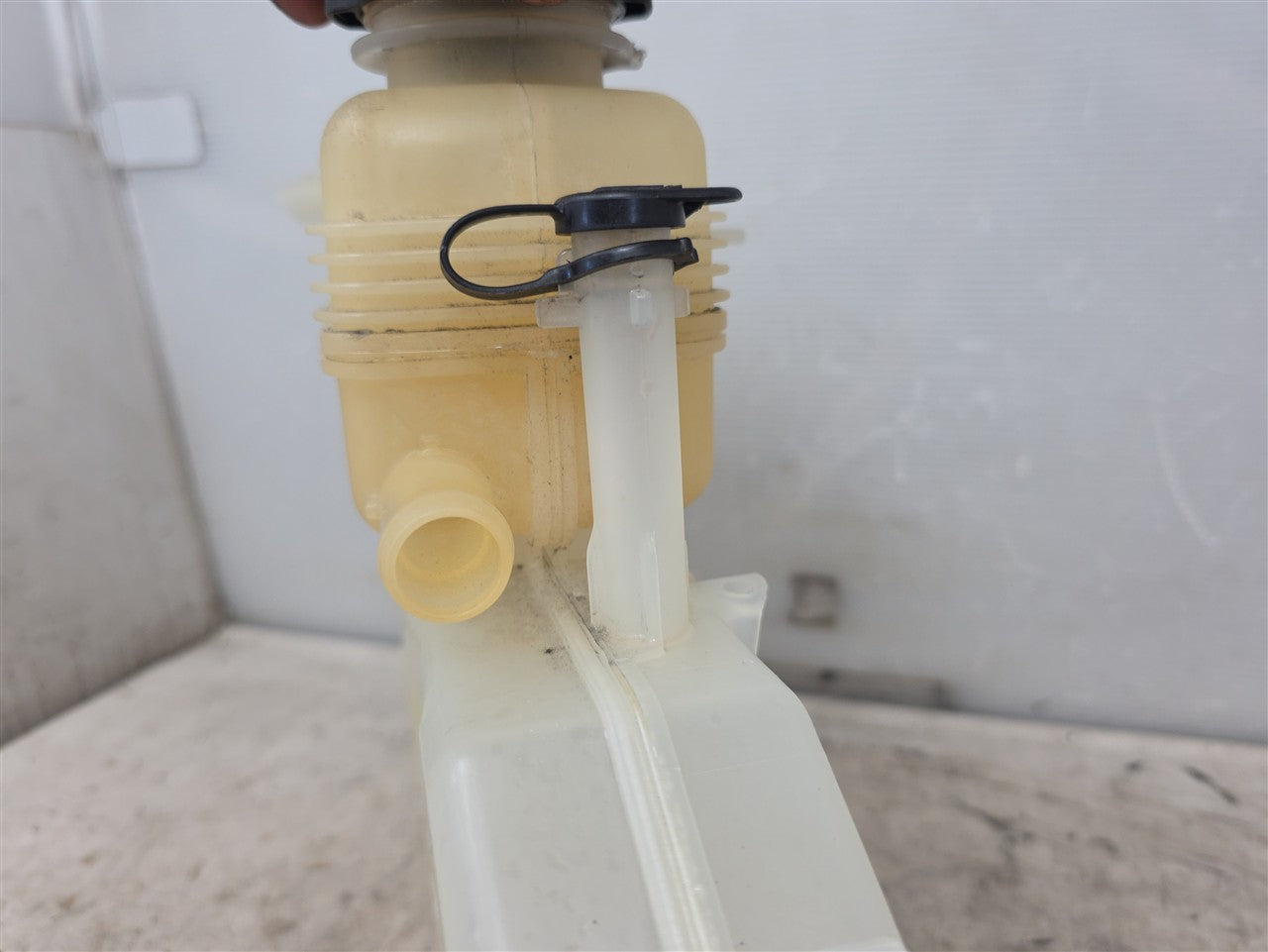 2016 CAMARO COOLANT BOTTLE OVERFLOW RESERVOIR TANK 22948113 34219 - image 6