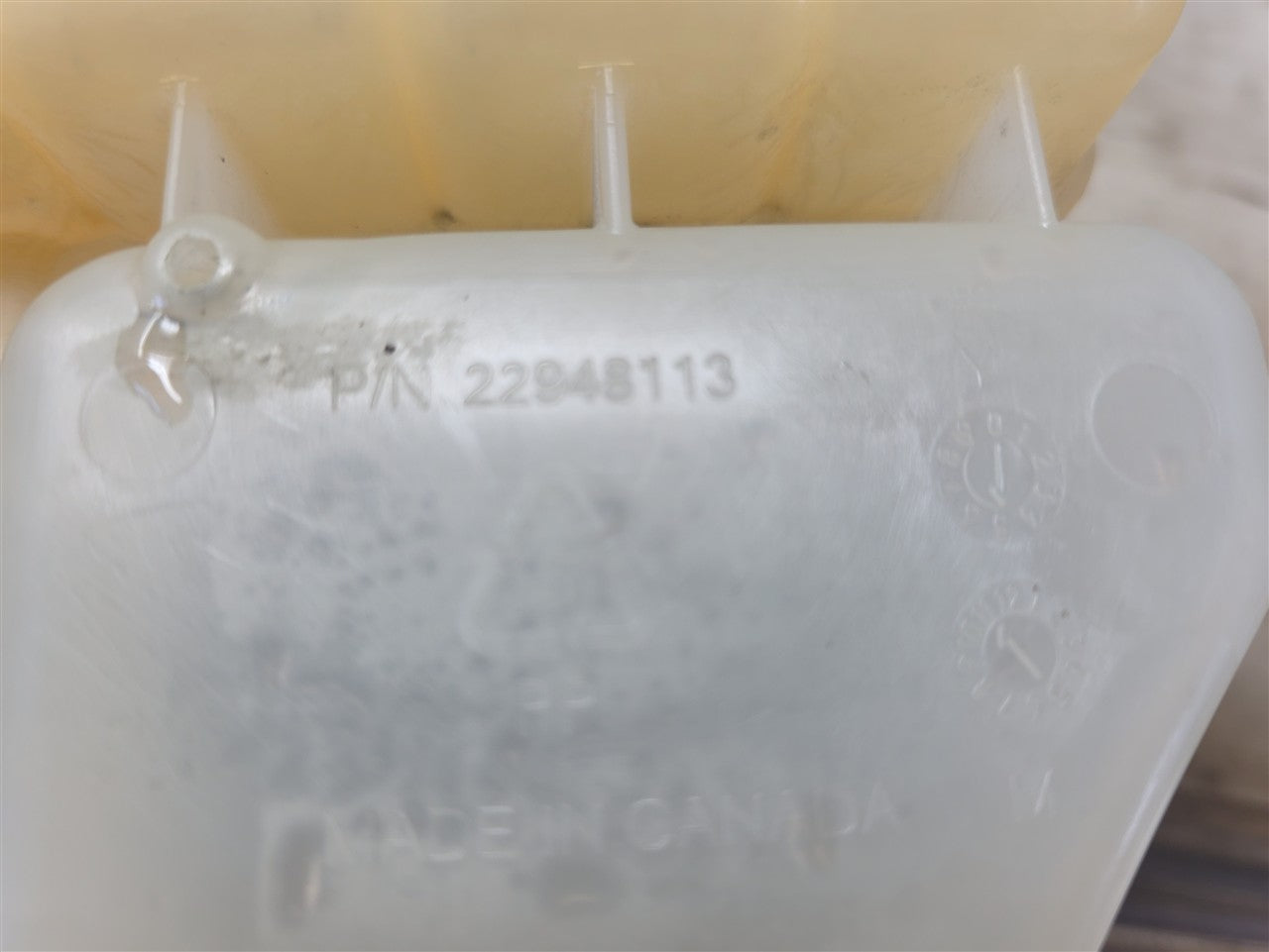 2016 CAMARO COOLANT BOTTLE OVERFLOW RESERVOIR TANK 22948113 34219 - image 9