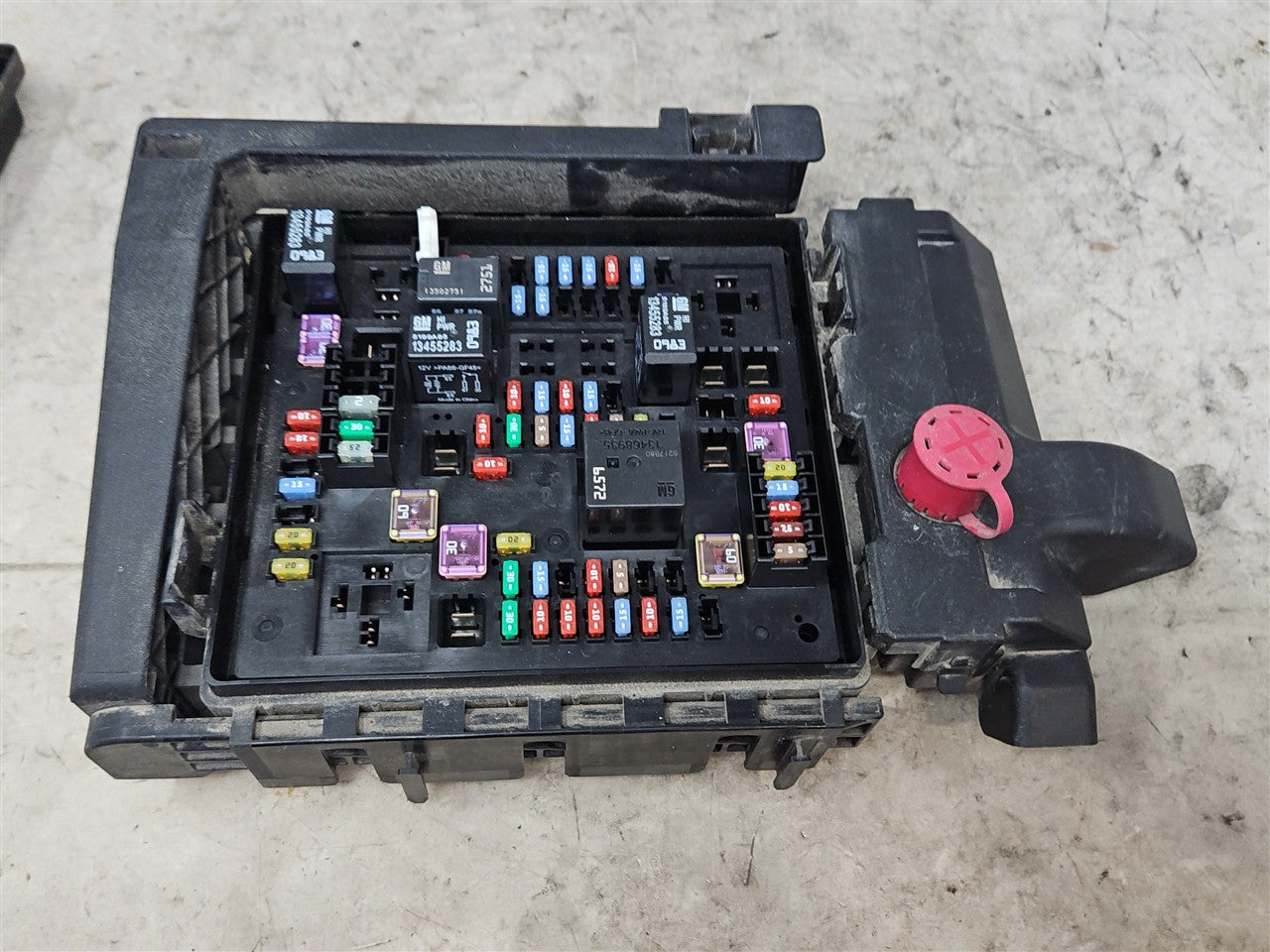 2016 CAMARO SS ENGINE BAY FUSE BOX 84044721 34221 - image 13