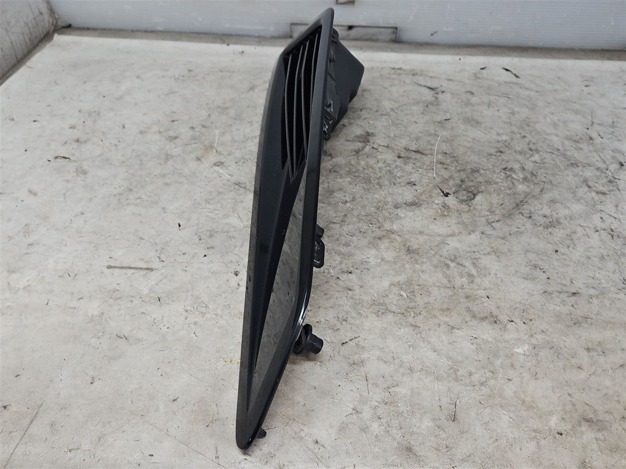 2016 CAMARO SS RH PASSENGER HOOD SCOOP 23403776 34223 - image 5