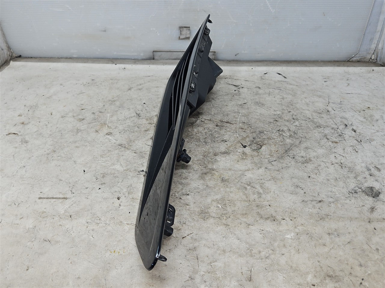 2016 CAMARO SS LH DRIVER HOOD SCOOP 23403779 34224 - image 4