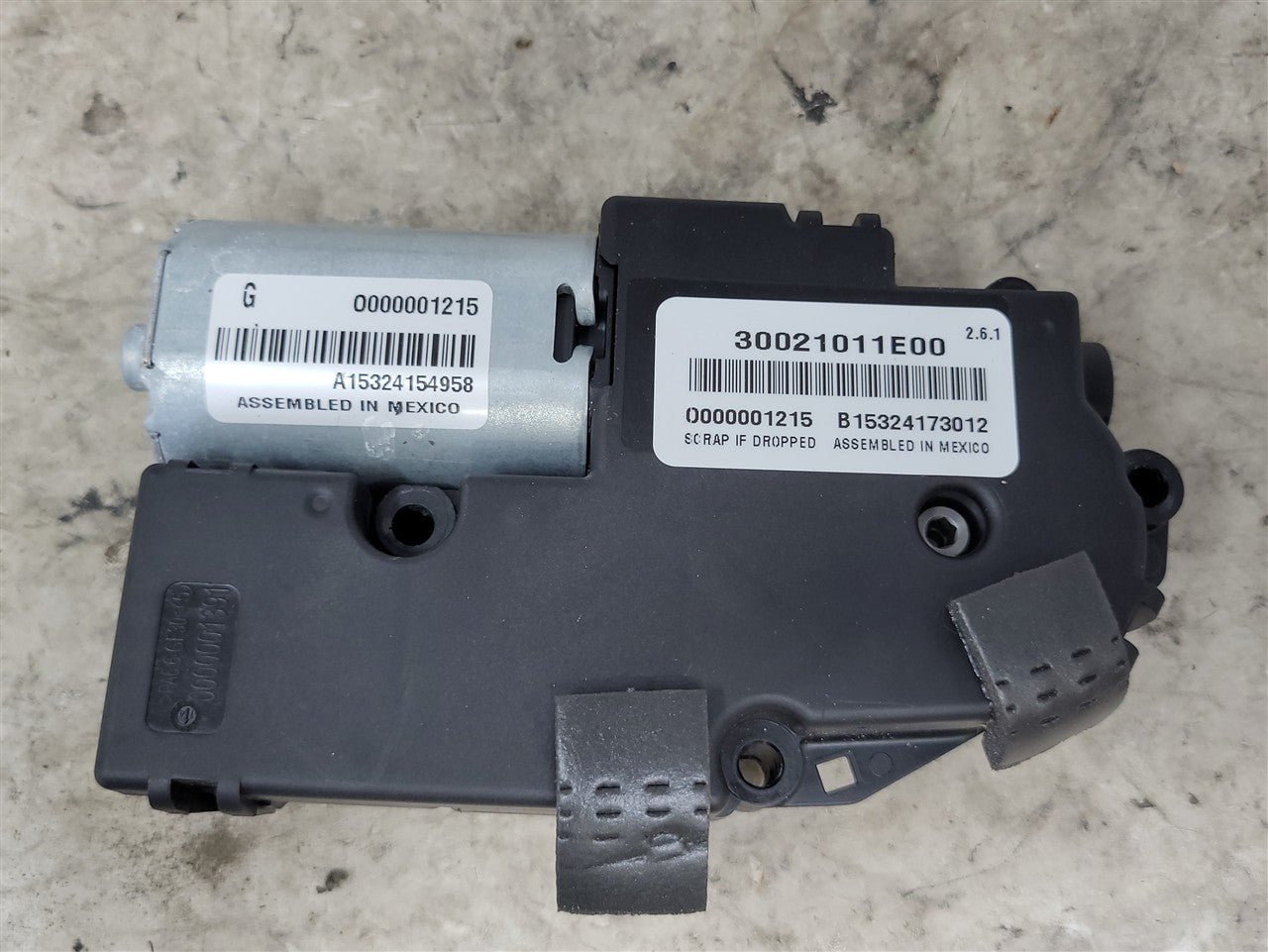 2016 CAMARO OEM SUNROOF MOTOR 22762630 34227 - image 1