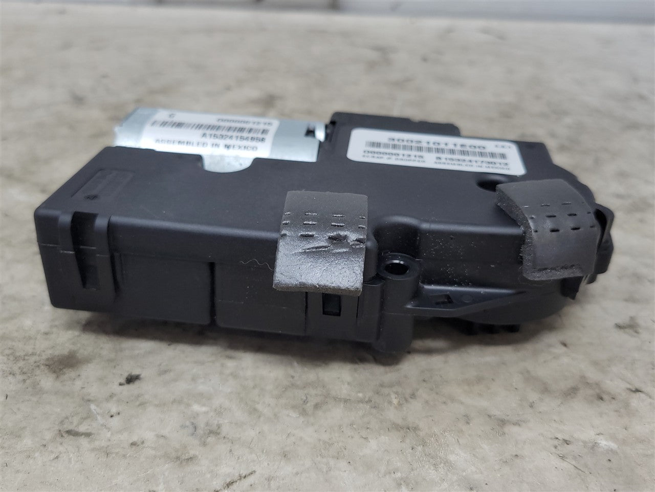 2016 CAMARO OEM SUNROOF MOTOR 22762630 34227 - image 2