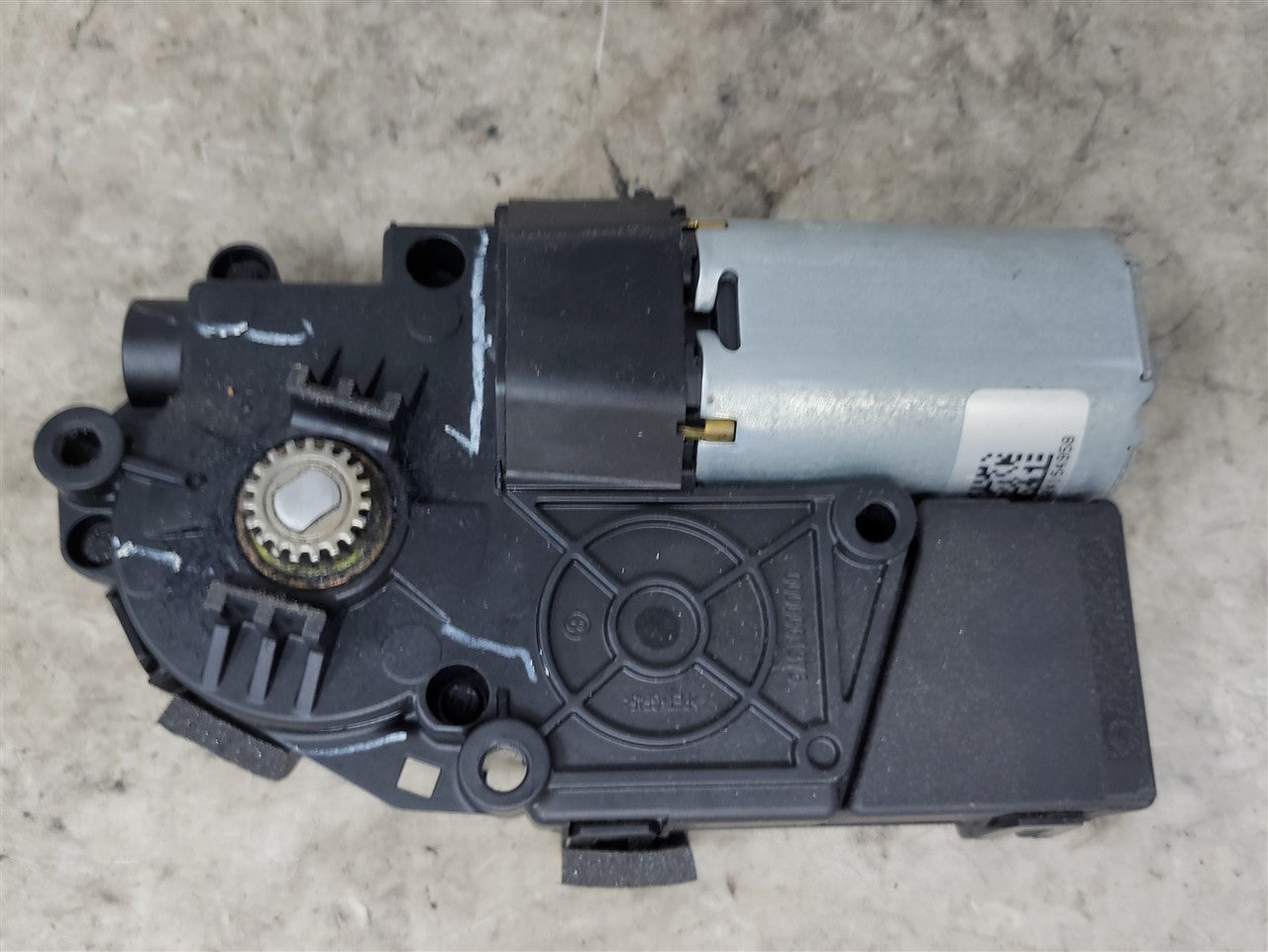 2016 CAMARO OEM SUNROOF MOTOR 22762630 34227 - image 6