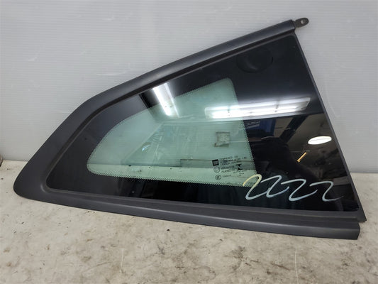 2016 CAMARO RH PASSENGER QUARTER GLASS COUPE 34230 - image 1
