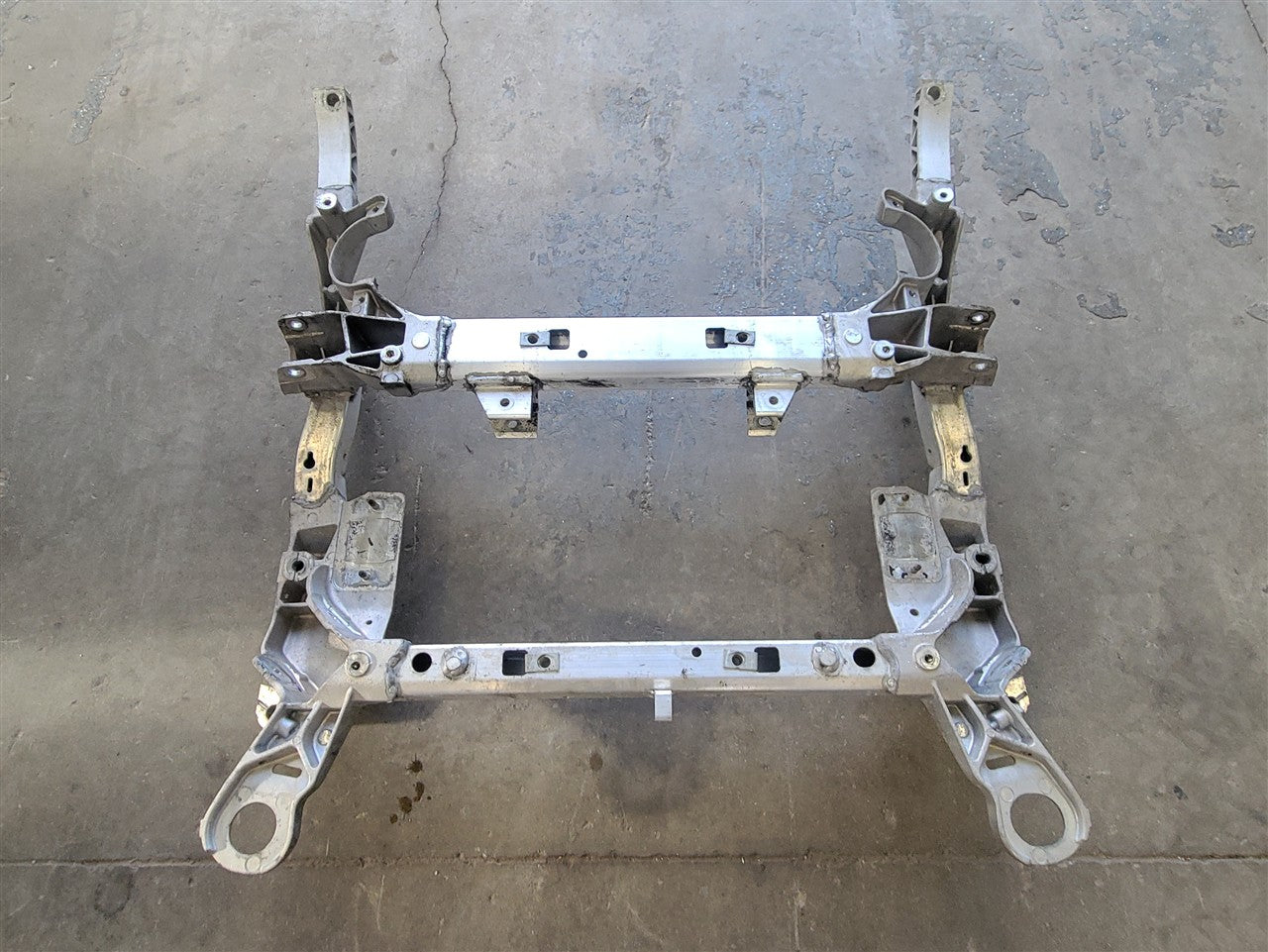 2016 CAMARO 6.2L FRONT ENGINE SUSPENSION CRADLE 34233 - image 6
