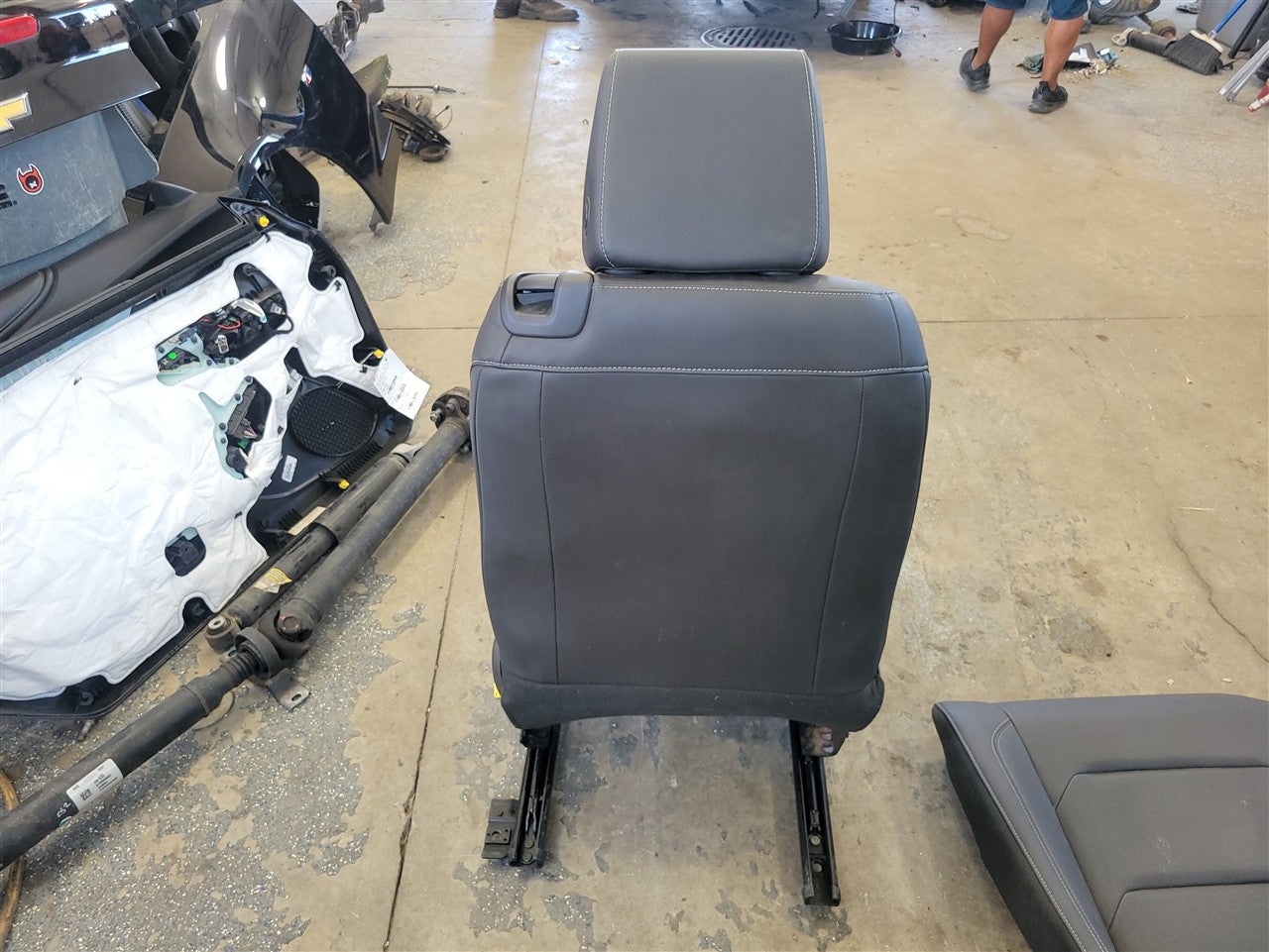 2016 CAMARO FRONT & REAR LEATHER SEATS 34236 - image 6