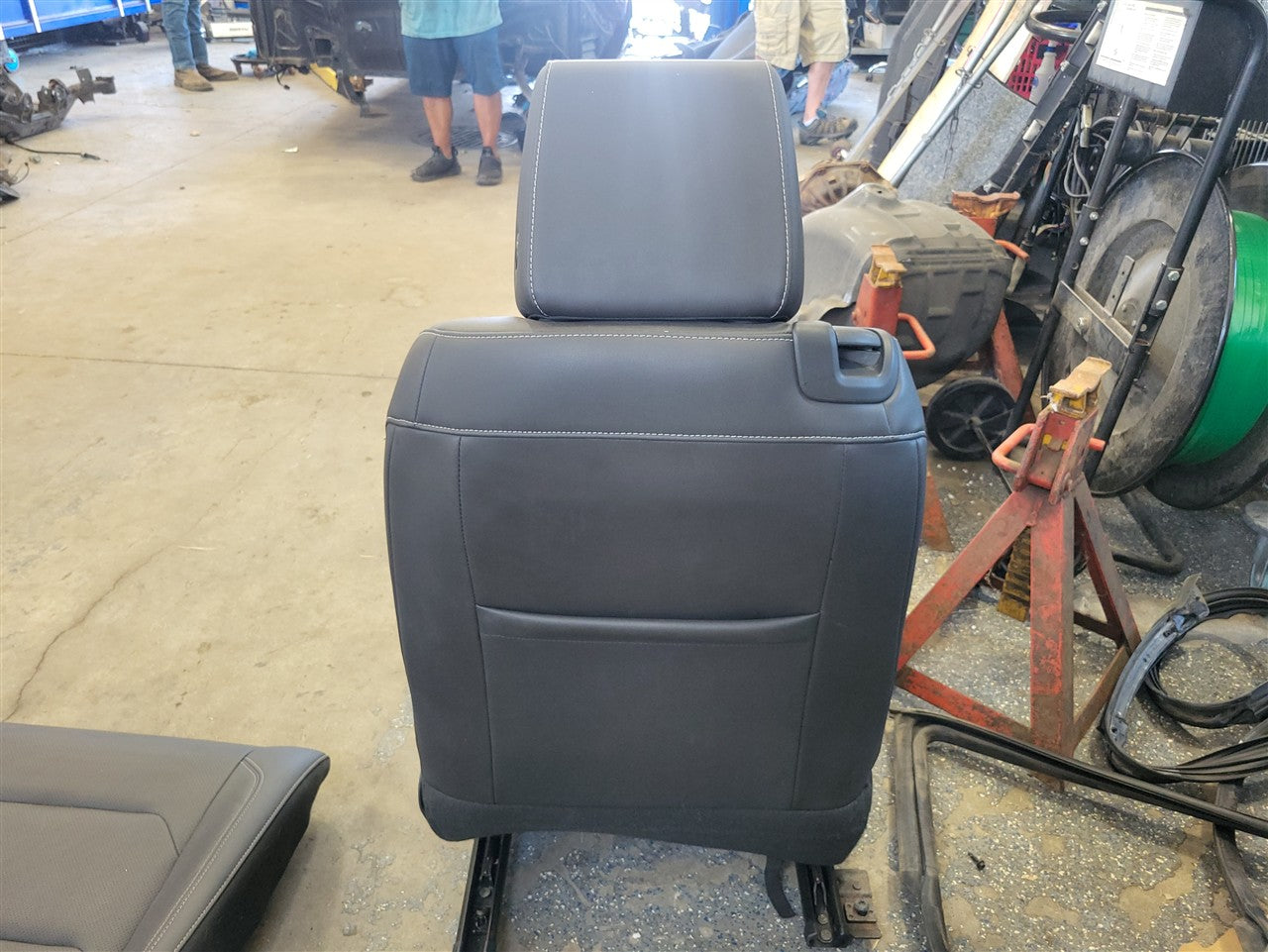 2016 CAMARO FRONT & REAR LEATHER SEATS 34236 - image 10