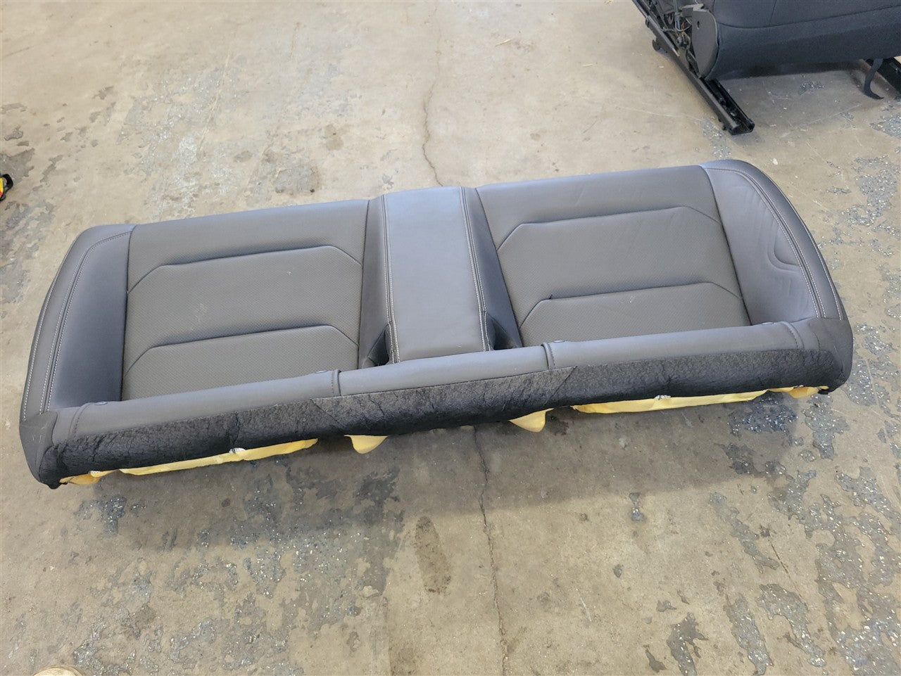 2016 CAMARO FRONT & REAR LEATHER SEATS 34236 - image 15