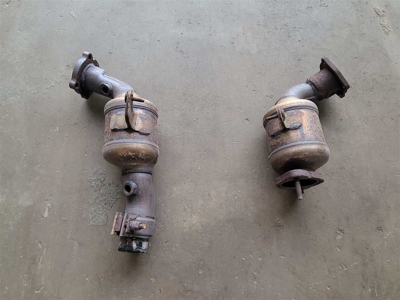 2016 CAMARO OEM 6.2L EXHAUST Y PIPE PAIR 41K MI 34237 - image 1