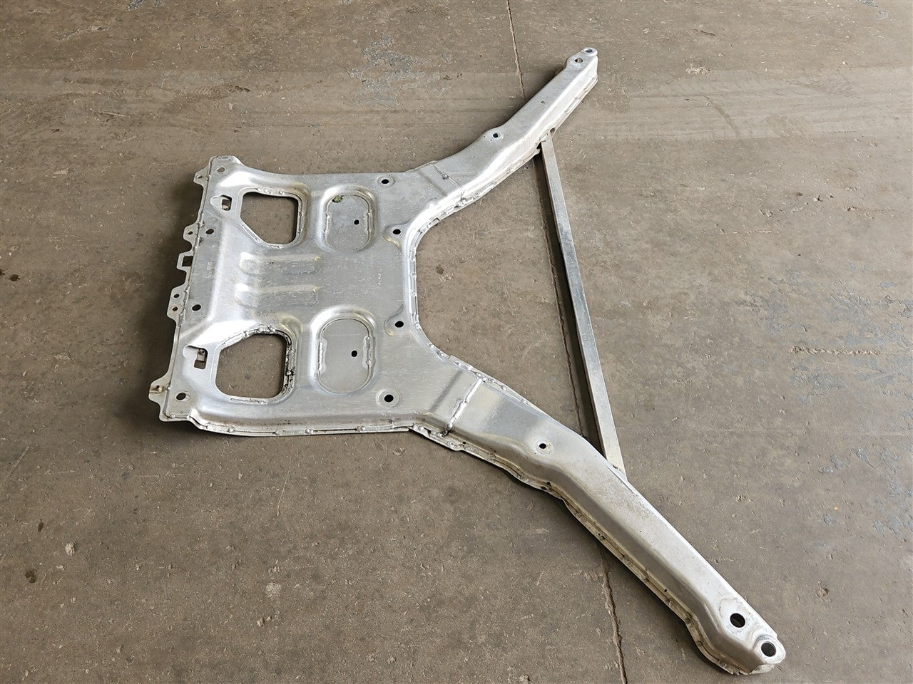 2016 CAMARO FRONT SKID SHEAR PLATE 23379353 34239 - image 9