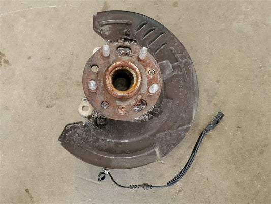 2016 CAMARO RH PASSENGER FRONT SPINDLE W/HUB 41K MILES 34244 - image 1